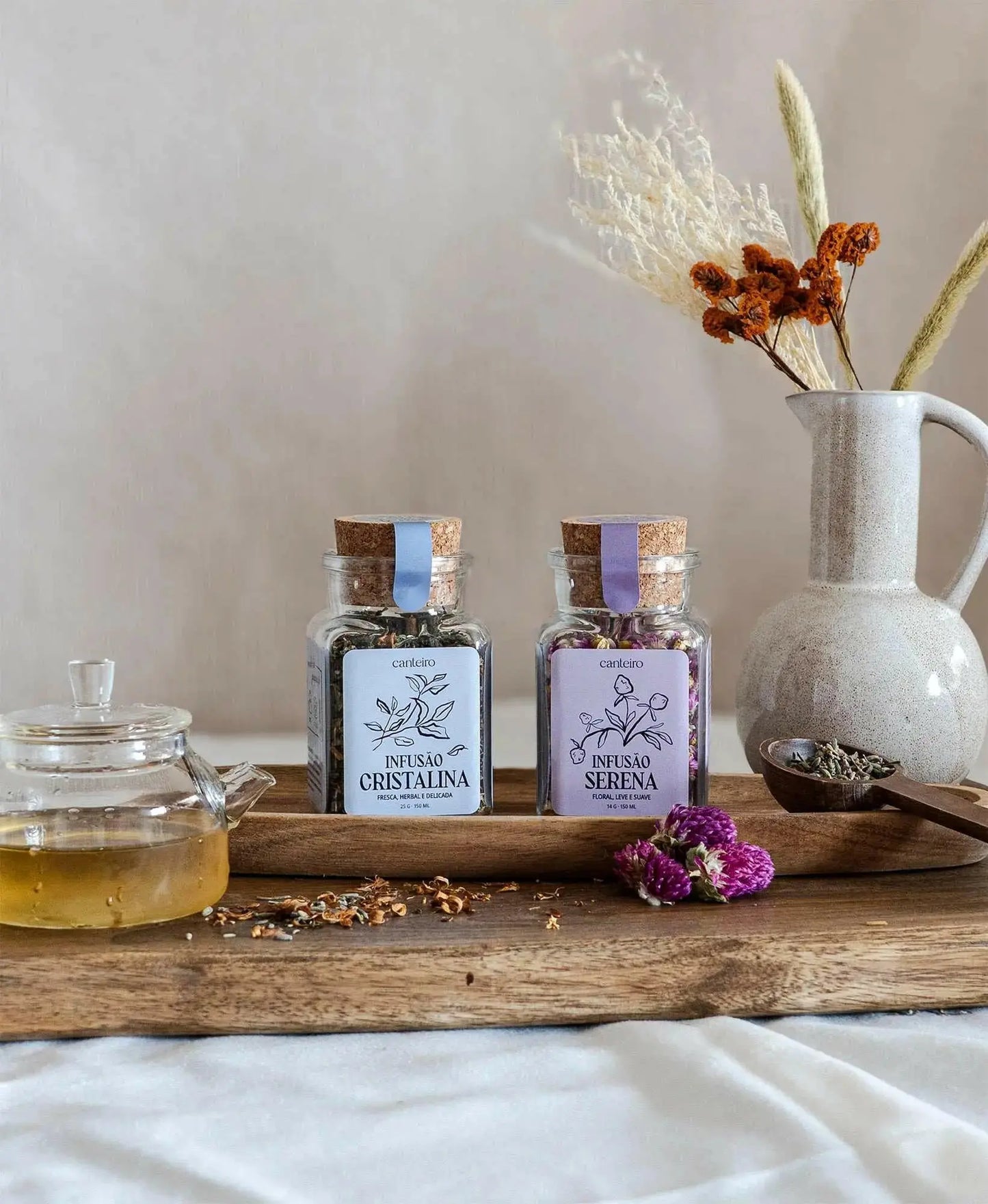 Conjunto de Infusões Artesanais em frascos de vidro com rolha de cortiça