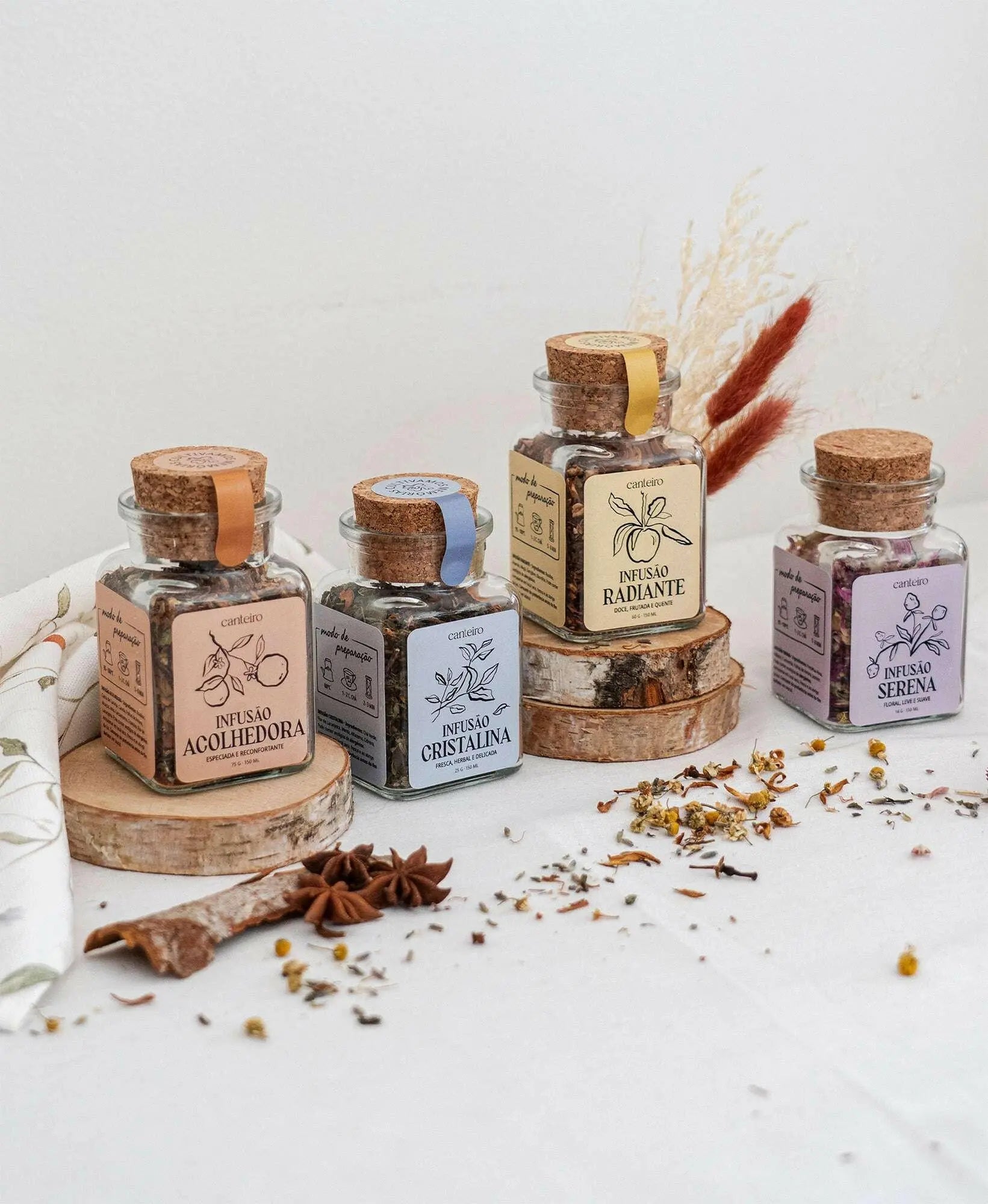 Conjunto de Infusões Artesanais em frascos de vidro com rolha de cortiça